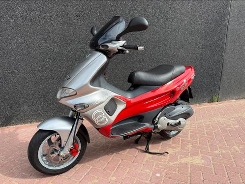 Gilera Runner 180cc Origineel M08 NL kenteken Dubbeldisk, Motoren, Motoren | Overige merken, Bedrijf, Scooter, 12 t/m 35 kW, 1 cilinder