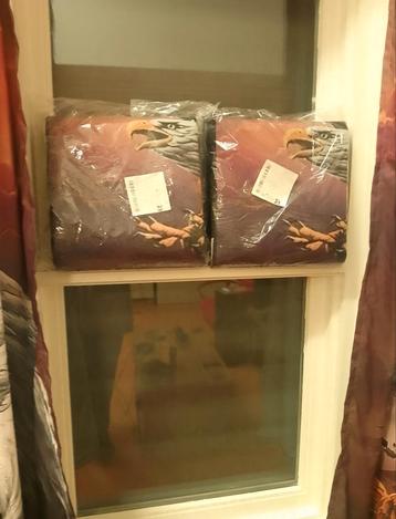 Adelaar vloerkleed- Nieuw in verpakking beschikbaar voor biedingen