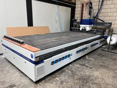 CNC Freesmachine | 4000 x 2100 x 400 mm | Inclusief schuren, Doe-het-zelf en Verbouw, Gereedschap | Freesmachines, Zo goed als nieuw