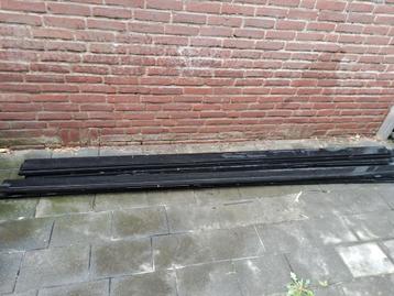 Kunstof stel kozijn met groef.  beschikbaar voor biedingen