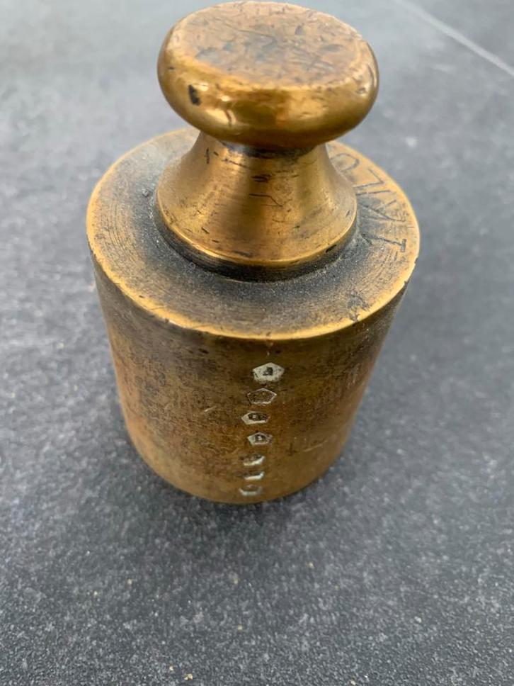 Antieke gewichten set in houten blok, Antiek en Kunst, Antiek | Gereedschap en Instrumenten, Ophalen