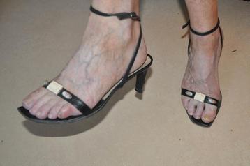 Zomerse geklede sandaaltjes met steentjes - 37,5 beschikbaar voor biedingen