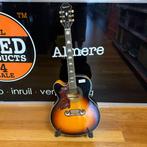 Epiphone J-200 EC Studio Left Handed (EJ-200SCE), Vintage Su, Muziek en Instrumenten, Snaarinstrumenten | Gitaren | Akoestisch