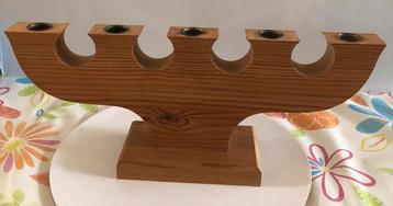 Zweedse houten kandelaar beschikbaar voor biedingen