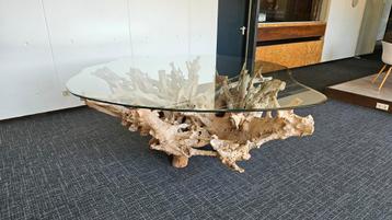 Mega boomstronk boomstam tafel met glasplaat! beschikbaar voor biedingen