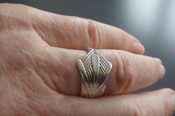 Unieke zilveren ring gemaakt van een Jugendstil theelepeltje