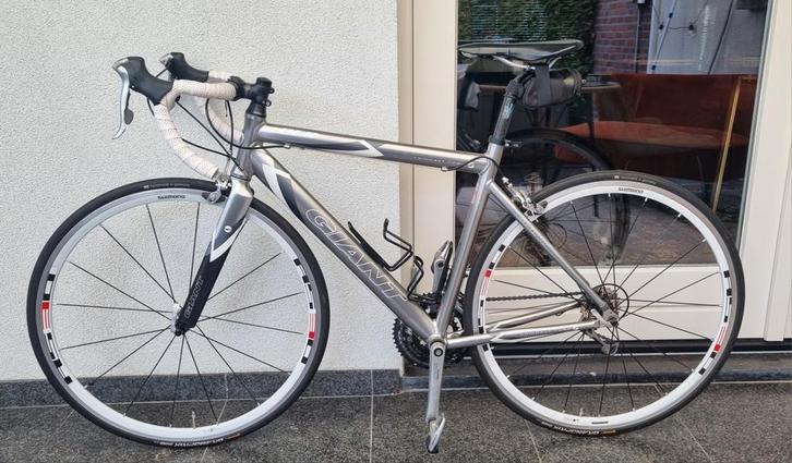Giant DCR wielrenfiets, Fietsen en Brommers, Fietsen | Racefietsen, Gebruikt, Giant, Meer dan 20 versnellingen, Aluminium, Ophalen