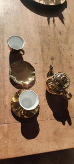 Gouden theekopjes met schotels en theepot, Huis en Inrichting, Keuken | Servies, Ophalen, Nieuw, Overige stijlen, Kop(pen) en/of Schotel(s)