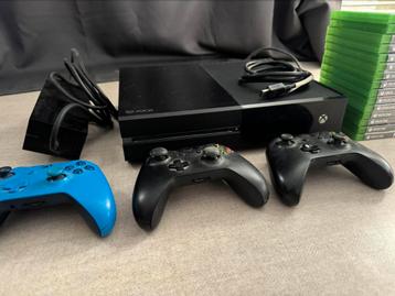 Xbox one met 3 controllers + 15 games beschikbaar voor biedingen