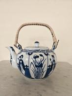Porselijnen theepot, Antiek en Kunst, Antiek | Porselein, Ophalen of Verzenden