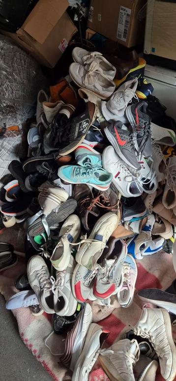 Partij schoenen voor volwassenen  beschikbaar voor biedingen
