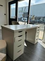 Nageltafel, Huis en Inrichting, Ophalen of Verzenden, Zo goed als nieuw