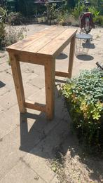 Twee houten (buiten)  side tables., Ophalen, Zo goed als nieuw