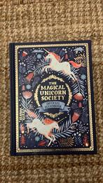The magical unicorn society - official handbook, Ophalen of Verzenden, Zo goed als nieuw