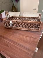 Mand van Riviera Maison, Huis en Inrichting, Woonaccessoires | Schalen en Manden, Ophalen, Zo goed als nieuw, Rechthoekig, Riet