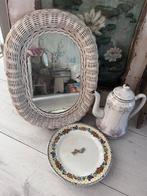 Brocante spiegel - emaille koffiepot - schaaltje op voet, Ophalen of Verzenden