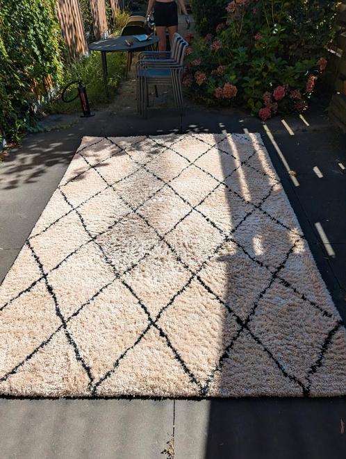 By Boo Vloerkleed 200x300 cm, Huis en Inrichting, Stoffering | Tapijten en Kleden, Gebruikt, 150 tot 200 cm, 200 cm of meer, Rechthoekig