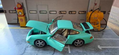 1.18 porsche 911 series typ 993, Hobby en Vrije tijd, Modelauto's | 1:18, Zo goed als nieuw, Auto, UT Models, Ophalen of Verzenden