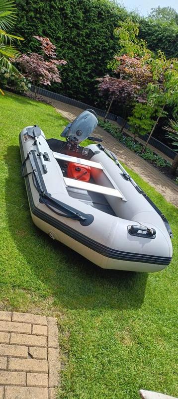 Rubberboot Compl Vaarklaar 4pk4takt trailer dekzeil aquaparx beschikbaar voor biedingen