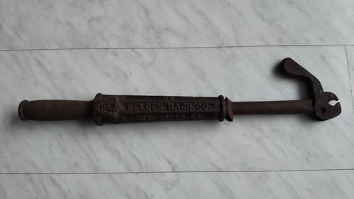 The Belden Machine Co. antieke nageltrekker spijkertrekker, Antiek en Kunst, Antiek | Gereedschap en Instrumenten, Ophalen