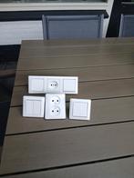 Diverse schakelaars en stopcontacten, Ophalen