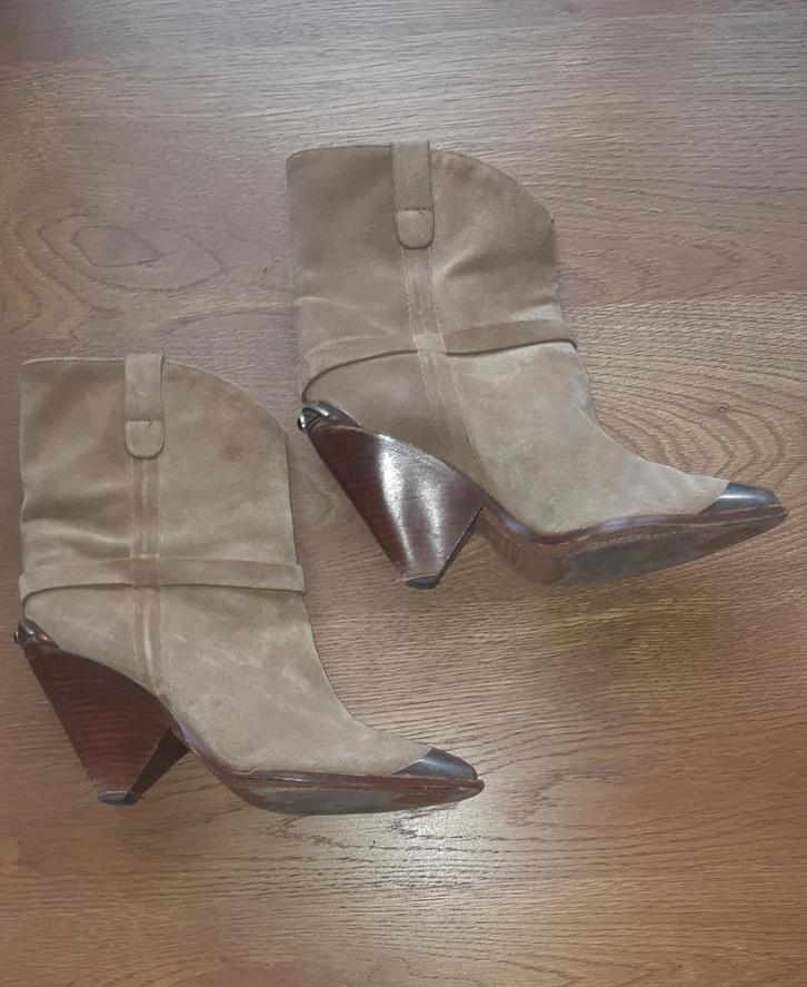 Isabel Marant Lamsy maat 40, Kleding | Dames, Schoenen, Beige, Ophalen of Verzenden