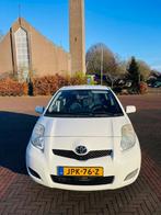 Toyota Yaris 1.3 16V Vvt-i 5DR 2009 Wit, Auto's, Voorwielaandrijving, 1025 kg, 4 cilinders, 100 pk