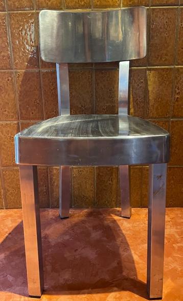 3 GERVASONI DESIGN STOELEN beschikbaar voor biedingen