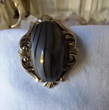 Aparte mooie oude zilverkleurige vintage klembroche. beschikbaar voor biedingen