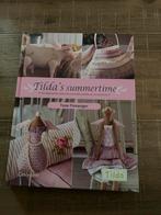 Tilda's Summertime - Handwerkboek, Boeken, Ophalen of Verzenden, Zo goed als nieuw, Borduren en Naaien