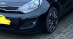 4x 15 inch winterbanden Kia Rio op velg inclusief wieldoppen, Ophalen