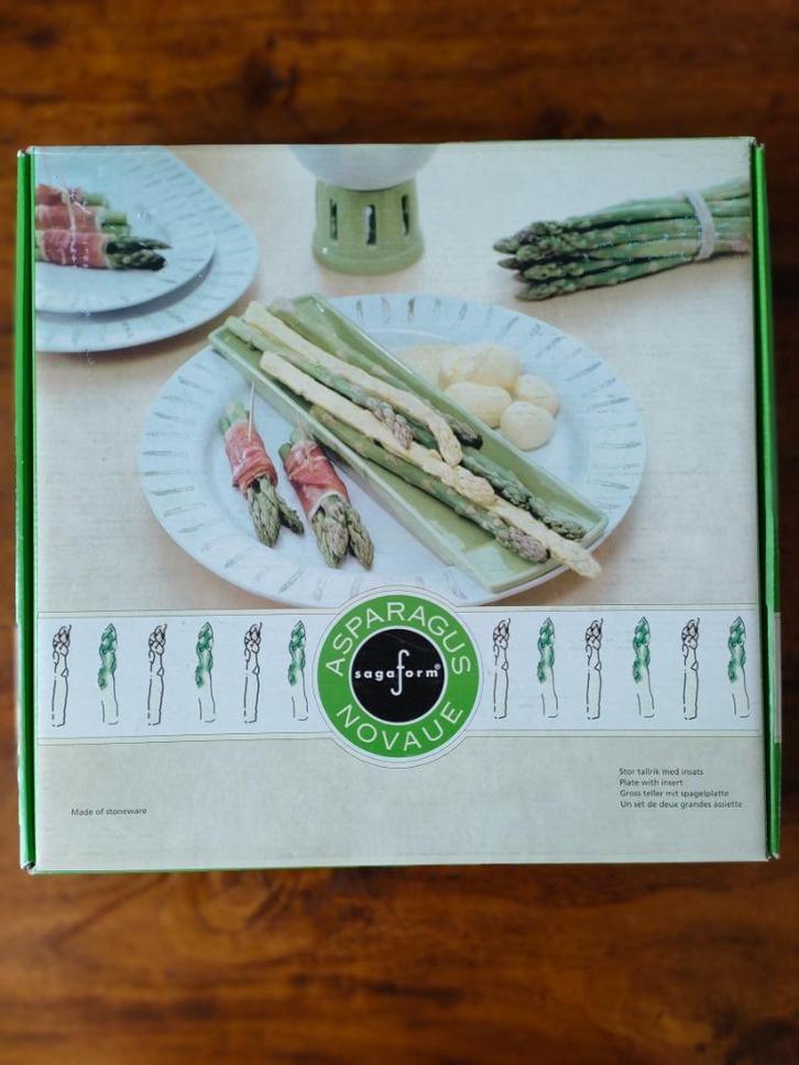ASPERGEBORD met inzetschaaltje, Huis en Inrichting, Keuken | Servies, Nieuw, Bord(en), Overige stijlen, Aardewerk, Ophalen of Verzenden