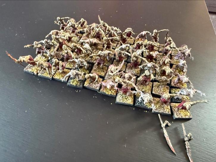 Mantic Zombies 60x, Hobby en Vrije tijd, Wargaming, Zo goed als nieuw, Warhammer, Figuurtje(s), Ophalen of Verzenden