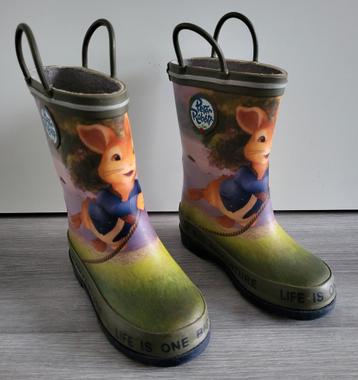 Laarzen jongen beschikbaar voor biedingen