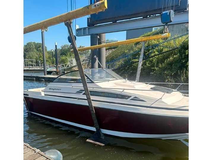 Bayliner - Cierra - Speedboot, Watersport en Boten, Speedboten, Gebruikt, Overige brandstoffen