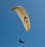Swing paraglider te koop ( 80-105 kg , EN-B ), Ophalen, Zo goed als nieuw, Scherm