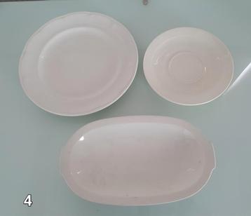 3 stuks cremekleurige vintage Petrus Ragout Maastricht servi beschikbaar voor biedingen