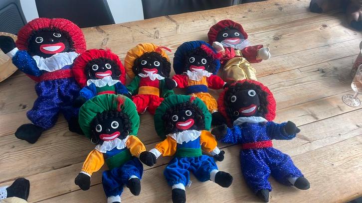 Prachtige vintage zwarte pieten totaal 8st met ijzerdraad, Diversen, Sinterklaas, Zo goed als nieuw, Ophalen