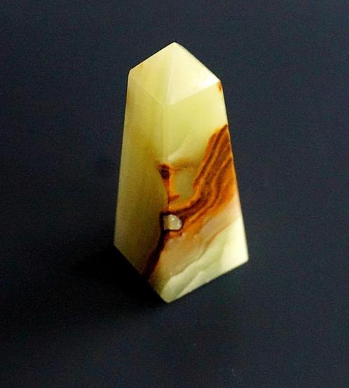 Onyx Obelisk Groen – Krachtige Edelsteen Punt, Sieraden, Tassen en Uiterlijk, Edelstenen, Nieuw, Ophalen of Verzenden
