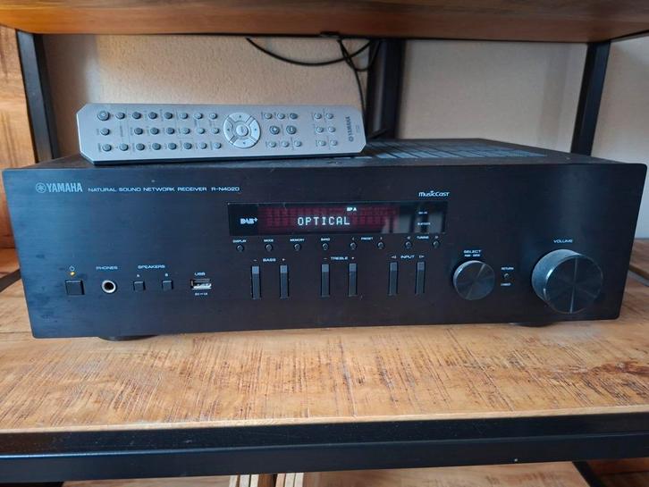 Yamaha R-N402D + Millon M4 luidspreker, Audio, Tv en Foto, Versterkers en Receivers, Zo goed als nieuw, 120 watt of meer, Yamaha