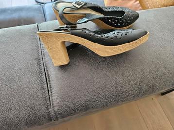 Zomer schoenen  beschikbaar voor biedingen