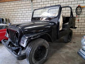 Jeep  6 cilinder,bj 1965?nieuwe gespoten/oldtimer beschikbaar voor biedingen