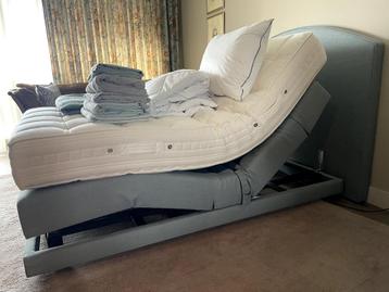 Elektrisch 1 persoons bed 120 x 200 (boxspring) beschikbaar voor biedingen