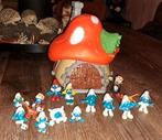 Smurfendorp. Met huis en 13 smurfen en gargamel en azrael., Verzamelen, Smurfen, Ophalen of Verzenden, Gebruikt, Verschillende Smurfen