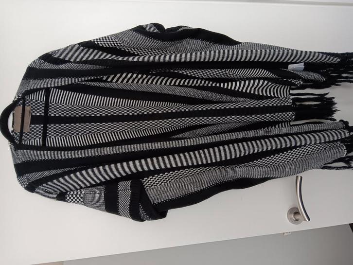 Te Koop: OPEN END Vest,  mt 46/48. MOUWLOOS (J-17), Kleding | Dames, Grote Maten, Zo goed als nieuw, Trui of Vest, Zwart, Ophalen of Verzenden