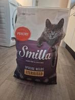 Kattenvoer smilla en 24 zakjes natvoer, Ophalen, Zo goed als nieuw