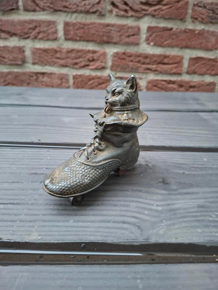 Antieke, zeldzame  spaarpot - Kat in schoen, Antiek en Kunst, Curiosa en Brocante, Ophalen of Verzenden