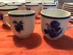 Douwe Egberts koffiekopjes/ schoteltjes bloemen blauw wit, Huis en Inrichting, Keuken | Servies, Ophalen, Gebruikt, Overige stijlen
