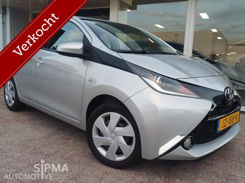 Toyota Aygo 1.0 x-play/29dkm!/Navi/Camera/1e eig/NL-auto, Auto's, Toyota, Bedrijf, Aygo, ABS, Achteruitrijcamera, Airbags, Airconditioning
