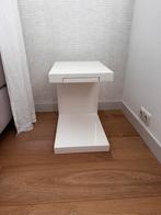 2 mooie stevige moderne nachtkastjes van Goossens, Ophalen, Gebruikt, Hout, Minder dan 55 cm